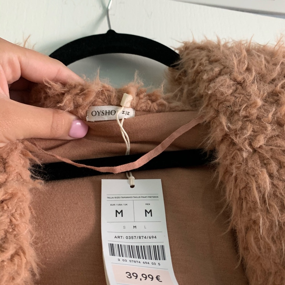 Brand New Oysho Sherpa - Picture 4 of 4